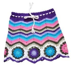 Crochet, Short Skirt.‎